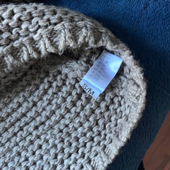 Fobya Chunky Knit Sweater, Women's size S/M - Picture 2 of 10